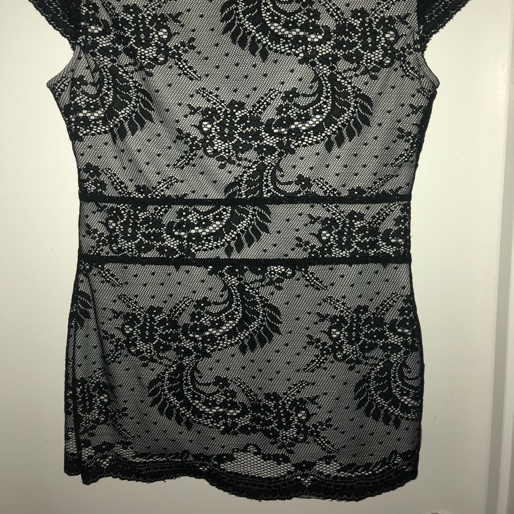 💟NY&Co Lined Lace Top - Picture 7 of 8
